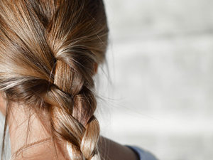 Quels compléments alimentaires pour avoir de beaux cheveux ?